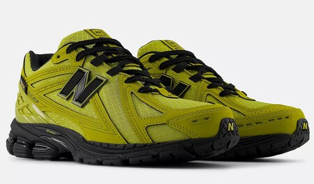 New Balance Rebaja Casi A Mitad De Precio Las Zapatillas Color Matcha Que Le Suman Un Detalle Futurista A Nuestros Looks De Calle