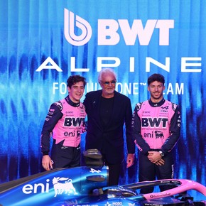 Alpine confirmó que un multicampeón de la Fórmula 1 podría sumarse al equipo