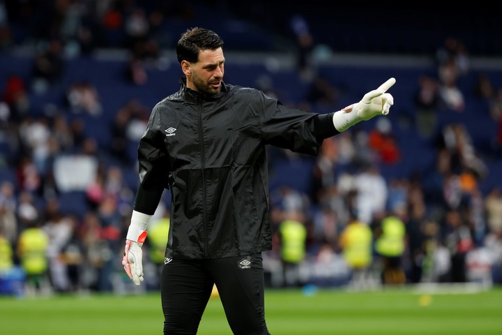 Con Batalla, el plantel del Rayo denunció hasta falta de agua caliente (EFE/ Mariscal).