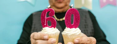 Potencia tus brazos después de los 40: los tres ejercicios con mancuernas que no pueden faltar en tu rutina