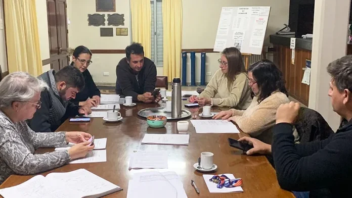 Sinsacate y Jesús María asumen posturas diferentes ante cambios en el INTA