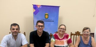 Presentaron Concurso de Vidrieras y Frentes Navideños